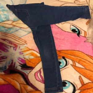 Toddler girl jeans #carters#2Tused#smokefreehouse